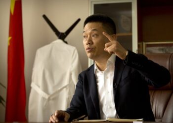 Pesquisador chinês reivindica primeiros bebês editados por genes